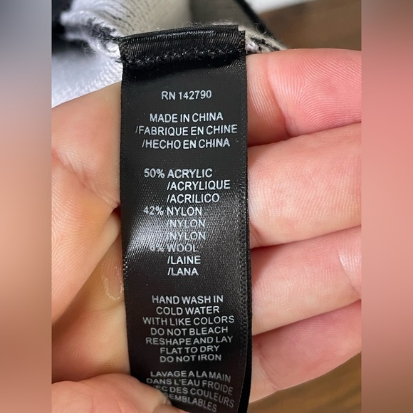 Maxsport, Women’s Medium, Black and Gray Open Front heavy cardigan duster - Picture 5 of 7